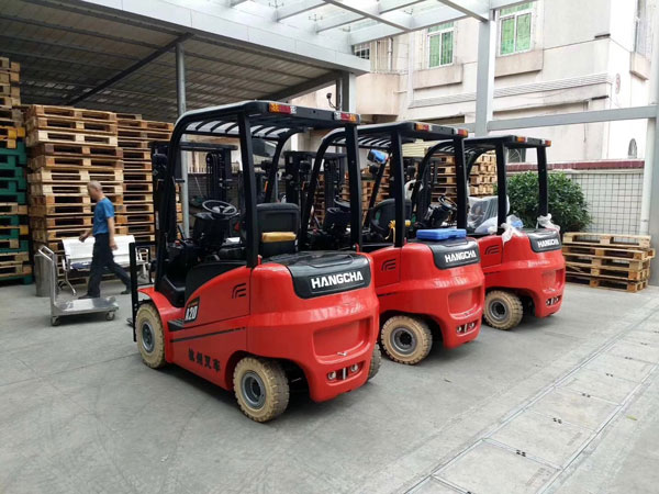 杭州叉車電動(dòng)叉車，60年始終如一的優(yōu)秀品質(zhì)